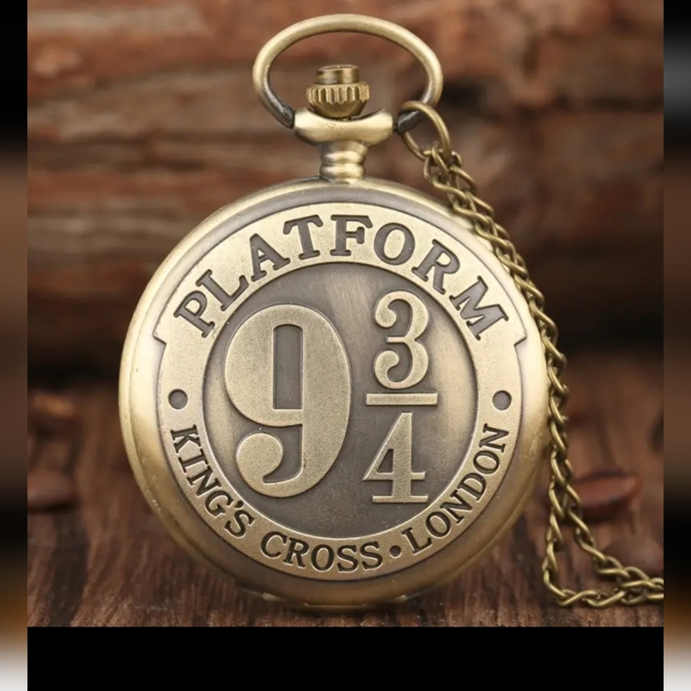 Harry Potter Platform 9 3/4 Quartz Pocket Watch